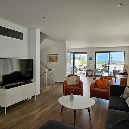 Вилла Superior Beachfront With Pool, At Ria Formosa Natural Park, Olhao Монкарапашу